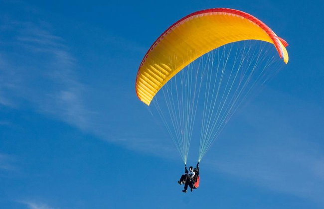 Experiencia de parapente biplaza - con traslados - Foto 1